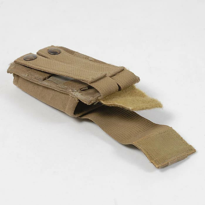アメリカ軍 コヨーテ M16/M4 スピードリロード パウチ USED 116U-