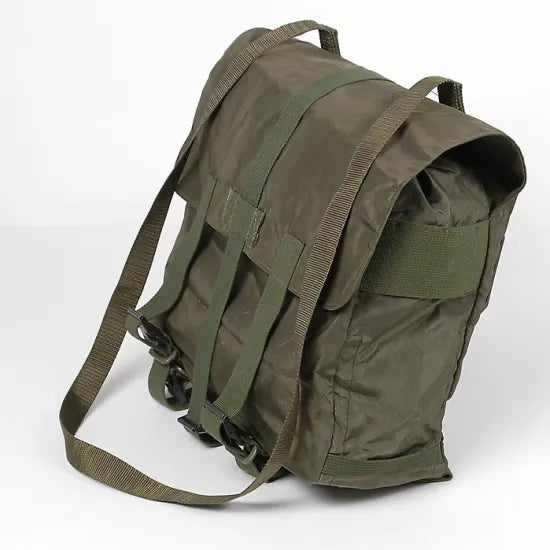 (12/3まで特価)オーストリア軍 OD ナイロン ショルダーバッグ USED 272GU=