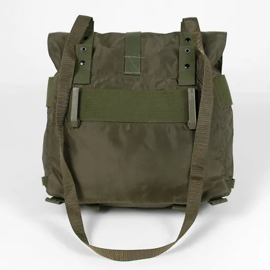 (12/3まで特価)オーストリア軍 OD ナイロン ショルダーバッグ USED 272GU=