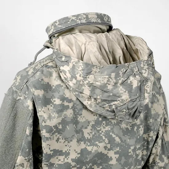 アメリカ軍 ACU デジタルカモ M-65 フィールドジャケット USED A5AU