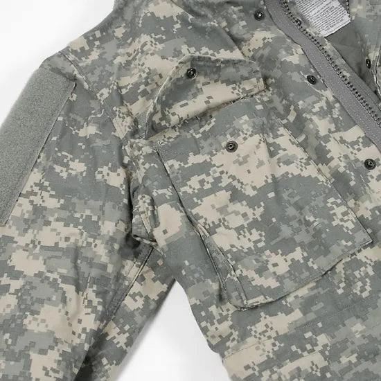アメリカ軍 ACU デジタルカモ M-65 フィールドジャケット USED A5AU