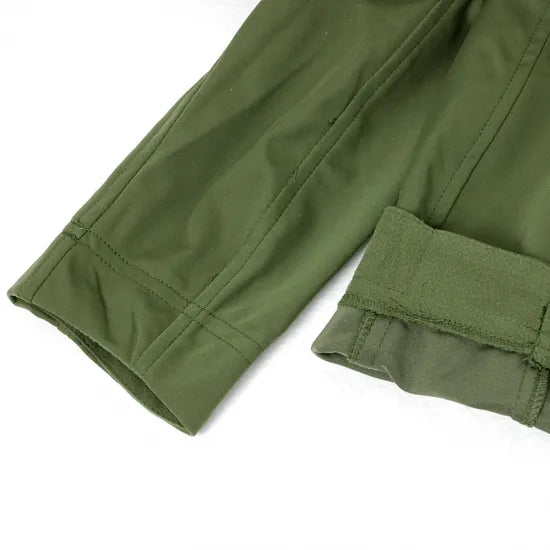 ドイツ グリーン ソフトシェルジャケット 新品 =