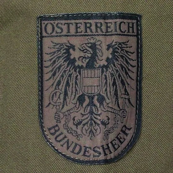 オーストリア軍 厚手 ワッペン付 ファティーグシャツ USED E74UW-