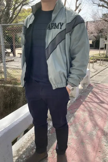 アメリカ軍 U.S.ARMY グレー 前期型 IPFU トレーニングジャケット 新品 A78N=