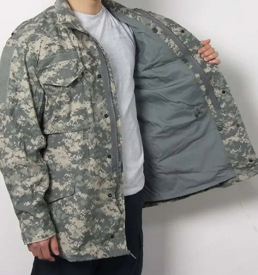 アメリカ軍 ACU デジタルカモ M-65 フィールドジャケット ニアニュー A5AN2