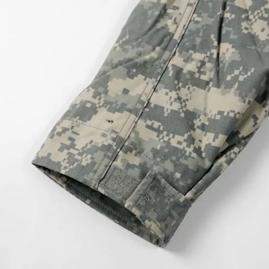 アメリカ軍 ACU デジタルカモ M-65 フィールドジャケット ニアニュー A5AN2