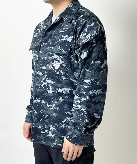 アメリカ海軍 U.S.NAVY ピクセルブルー デジタルカモ NWU ジャケット 新品 =