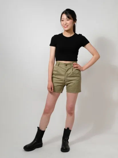 【訳あり】イタリア軍 ベージュ ビンテージ AMI チノショートパンツ ボタンタイプ 新品 704NVD-