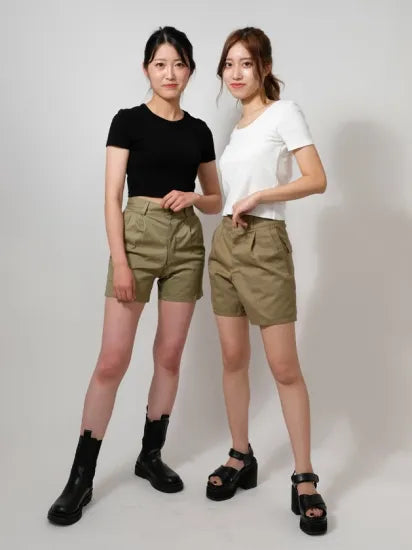 【訳あり】イタリア軍 ベージュ ビンテージ AMI チノショートパンツ ボタンタイプ 新品 704NVD-