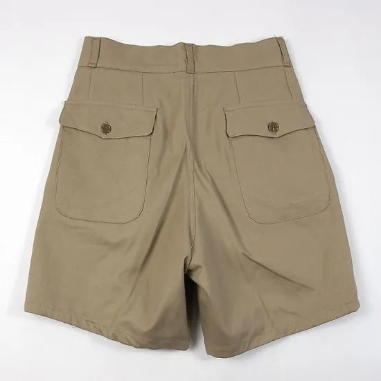 【スモール特価】イタリア軍 ベージュ AMI チノショートパンツ USED 704U-SB-