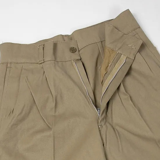 【スモール特価】イタリア軍 ベージュ AMI チノショートパンツ USED 704U-SB-