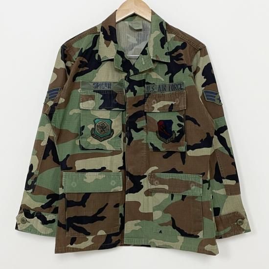 1点物・4サイズ アメリカ軍 ウッドランドカモ リップストップ ワッペン多数付 コンバットジャケット USED US18-21=