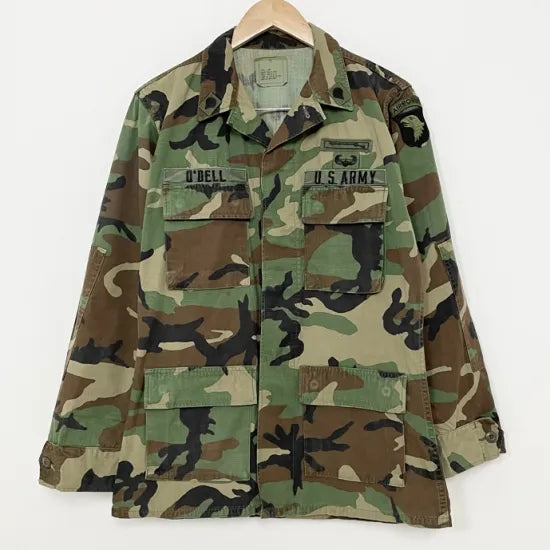 1点物・4サイズ アメリカ軍 ウッドランドカモ リップストップ ワッペン多数付 コンバットジャケット USED US18-21=