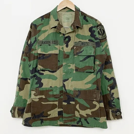 1点物・4サイズ アメリカ軍 ウッドランドカモ リップストップ ワッペン多数付 コンバットジャケット USED US18-21=