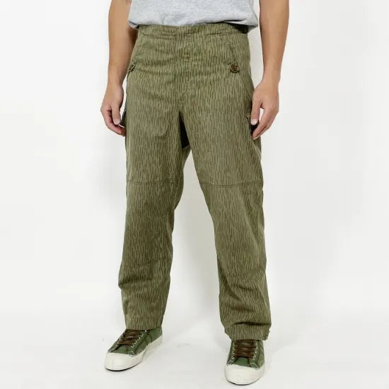旧東ドイツ軍 NVA レインドロップカモ カーゴパンツ 新品 323N=