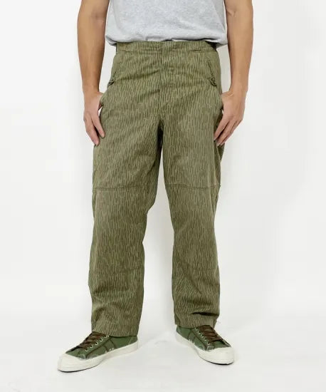 旧東ドイツ軍 NVA レインドロップカモ カーゴパンツ 新品 323N=