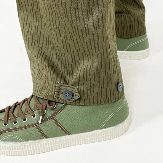 旧東ドイツ軍 NVA レインドロップカモ カーゴパンツ 新品 323N=