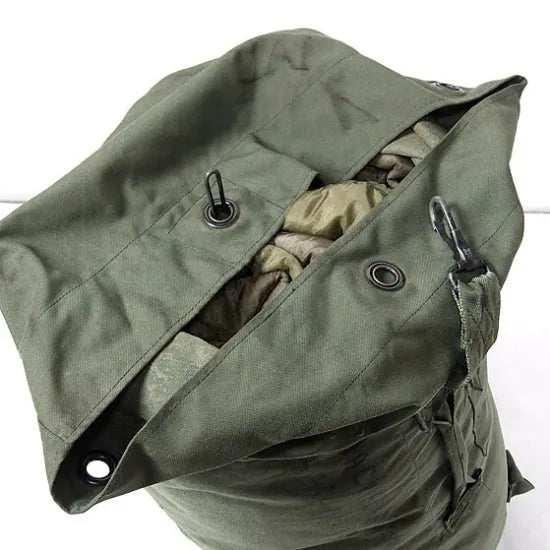 アメリカ軍 OD ナイロン 旧型 ダッフルバッグ 上質USED A34YN3