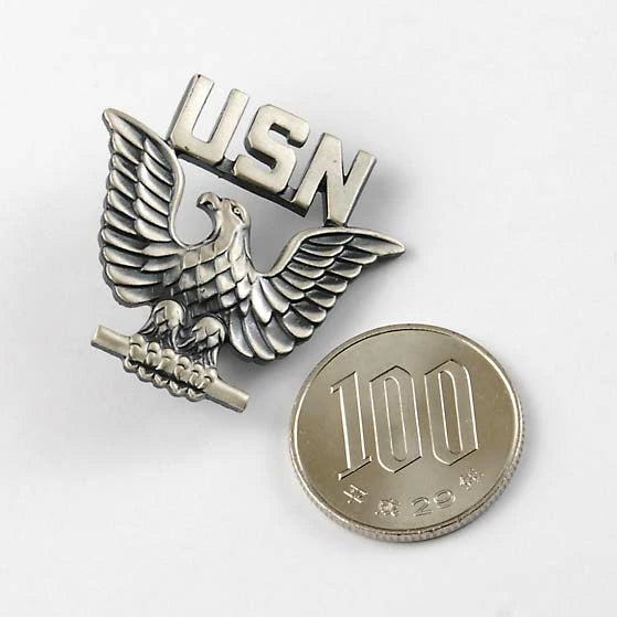 アメリカ海軍 U.S.NAVY キャップバッジ 新品 17NL-