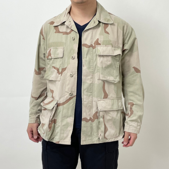 アメリカ軍 3カラーデザートカモ ノンリップ DCU コンバットジャケット USED A8U=