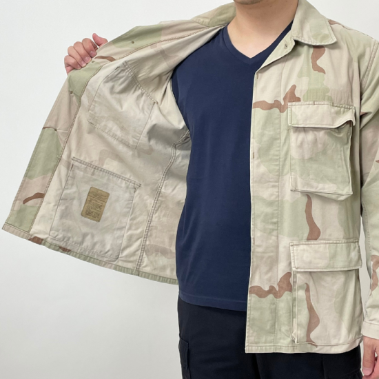 アメリカ軍 3カラーデザートカモ ノンリップ DCU コンバットジャケット USED A8U=