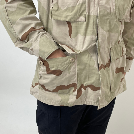 アメリカ軍 3カラーデザートカモ リップストップ DCU コンバットジャケット ワッペン付 USED A8RUW=