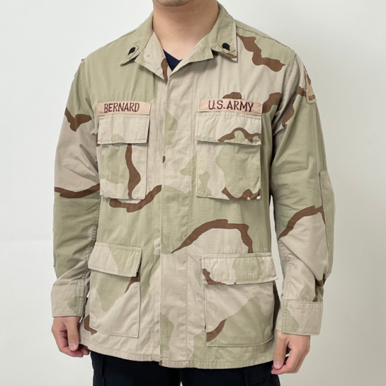アメリカ軍 3カラーデザートカモ リップストップ DCU コンバットジャケット ワッペン多数付 USED =