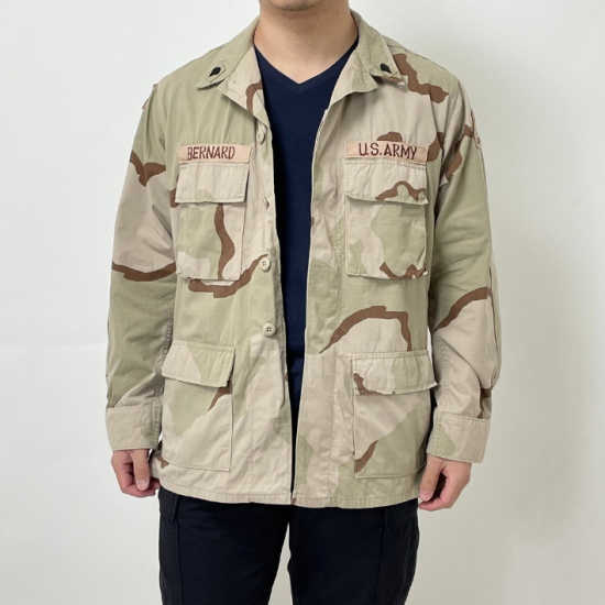 アメリカ軍 3カラーデザートカモ リップストップ DCU コンバットジャケット ワッペン多数付 USED =