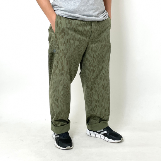 旧東ドイツ軍 NVA レインドロップカモ ダブルニー カーゴパンツ 新品 =