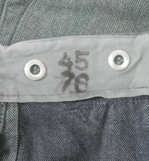 ビッグ特価、スイス軍 前期型 デニム ワークパンツ メタルボタン USED 786VU