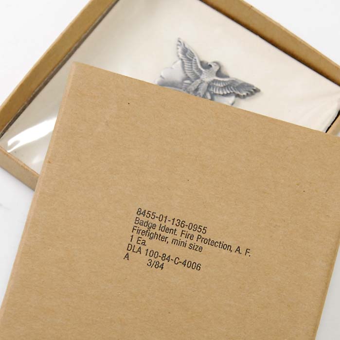 アメリカ空軍 USAF 消防士バッジ 新品 19NA-