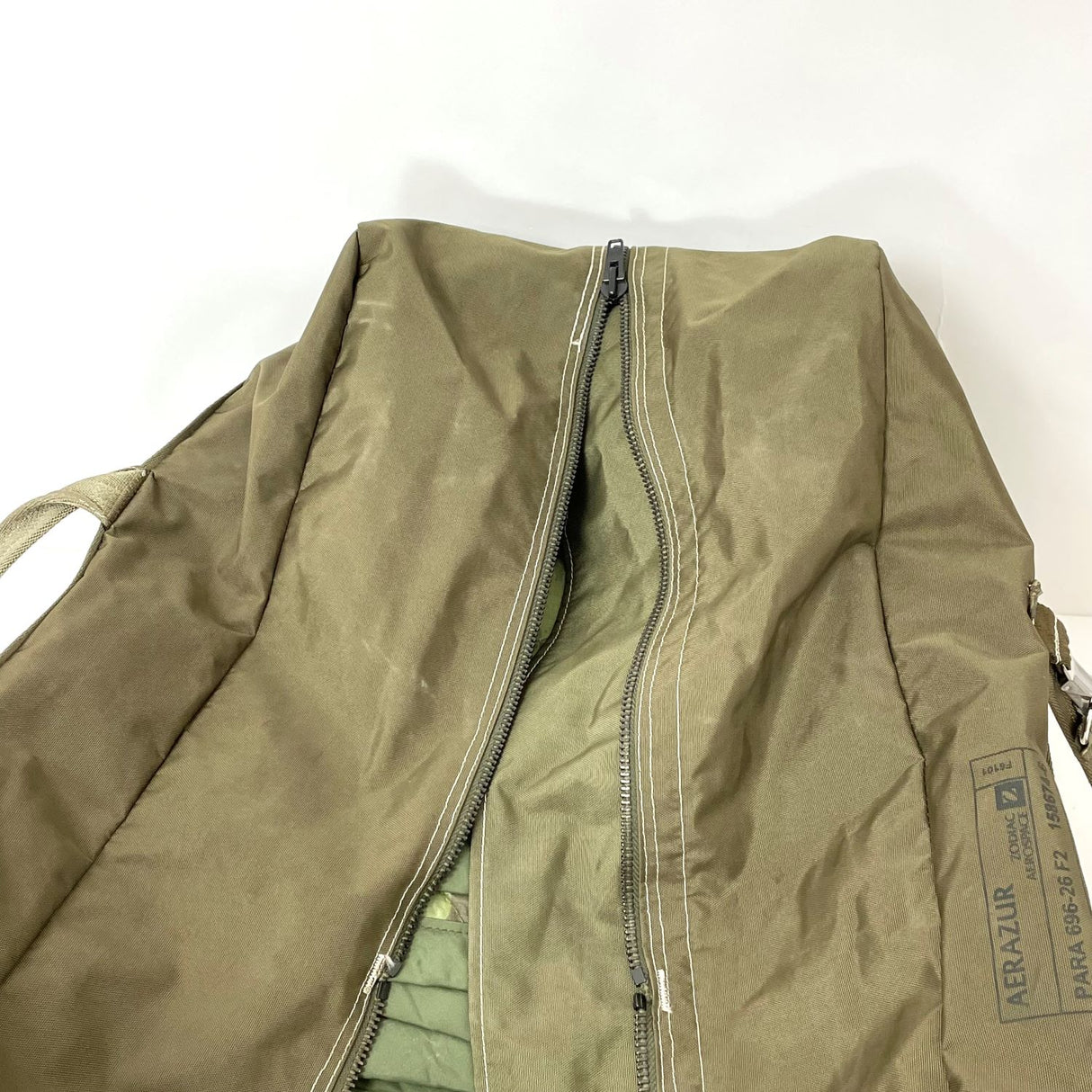 (8/19まで特価)80-90s フランス軍 AERAZUR パラシュートバッグ 65L(上質USED)235N3