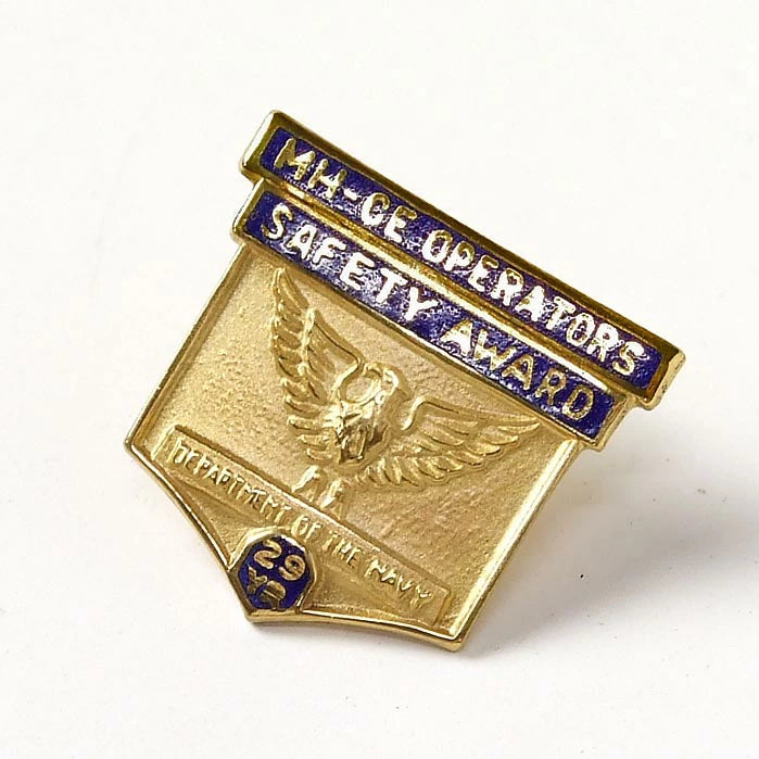 アメリカ海軍 U.S.NAVY セーフティーアワード 襟章 新品 23N-