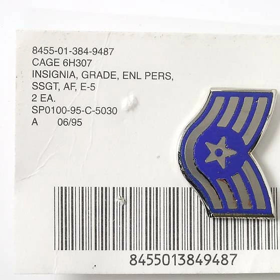 アメリカ空軍 USAF 階級ピンバッジ 新品 26N-