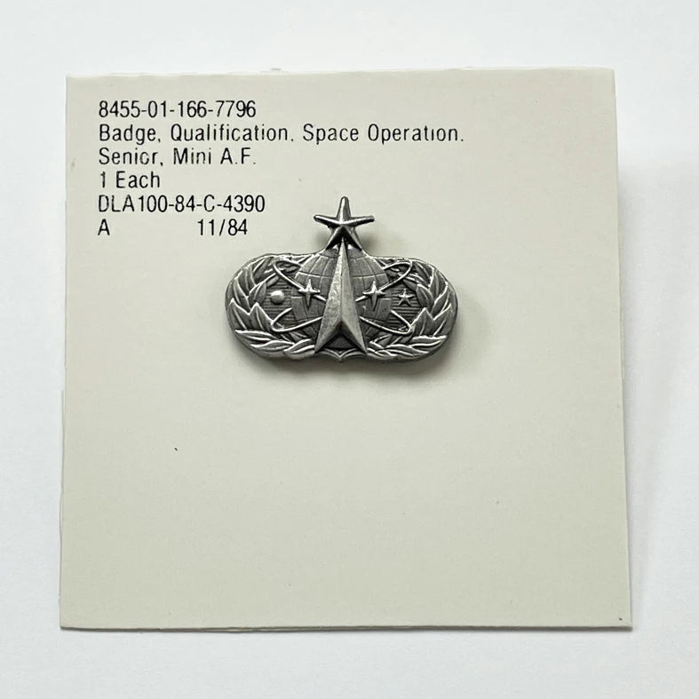 アメリカ空軍 USAF スペース・オペレーション ミニピンバッジ 新品 35N-E-