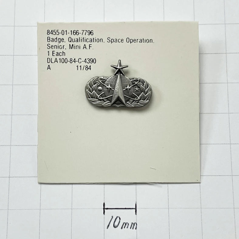 アメリカ空軍 USAF スペース・オペレーション ミニピンバッジ 新品 35N-E-