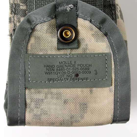 アメリカ軍 ACU デジタルカモ MOLLE2 グレネードパウチ 新品 55AN-