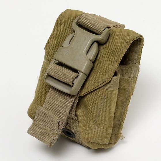 アメリカ海兵隊 USMC コヨーテ バックルアップ グレネードポーチ USED 55KUB-