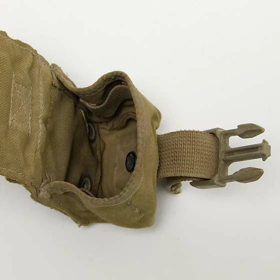 アメリカ海兵隊 USMC コヨーテ バックルアップ グレネードポーチ USED 55KUB-