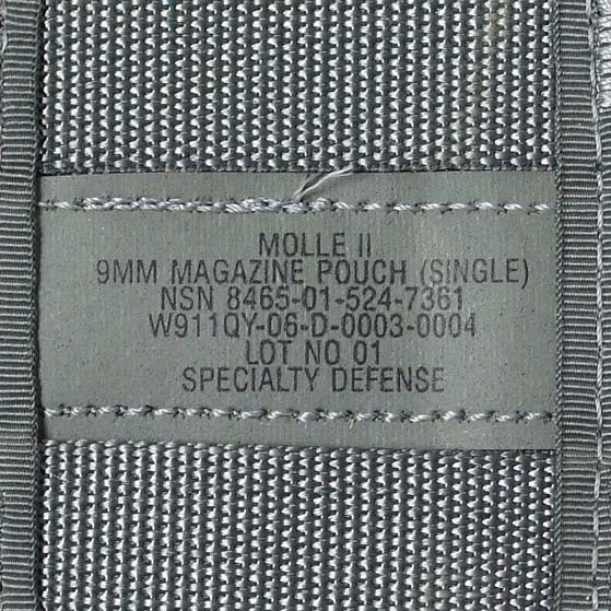 アメリカ軍 ACU デジタルカモ MOLLE2 9MM シングルマガジンパウチ 新品 57AN-