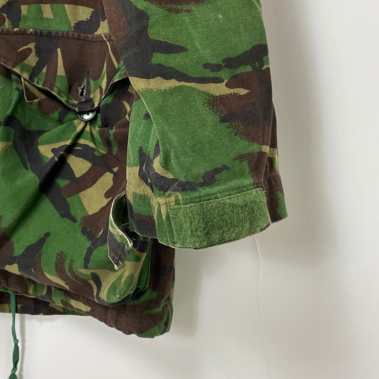 イギリス軍 DPM カモフラージュ M-85 コンバット スモックパーカー サイズ表記180/96【FB-PK-ML0028B】