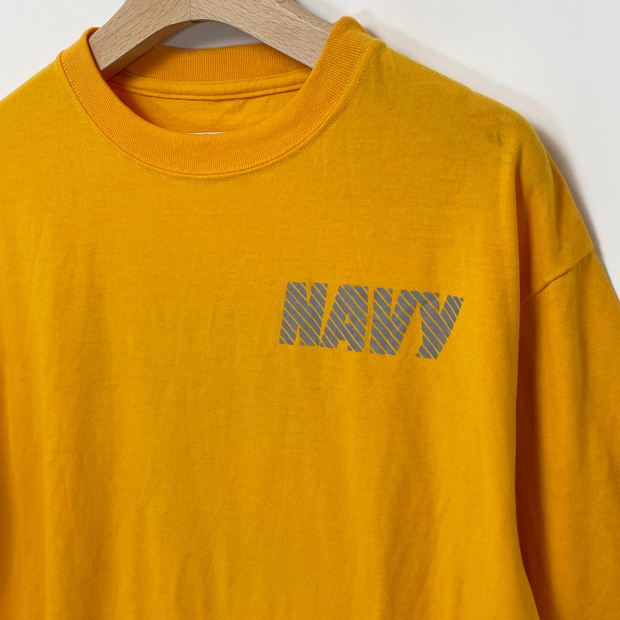 アメリカ海軍 U.S.NAVY イエロー フィジカルトレーニング 半袖Tシャツ【FB-TS-ML0005B-】