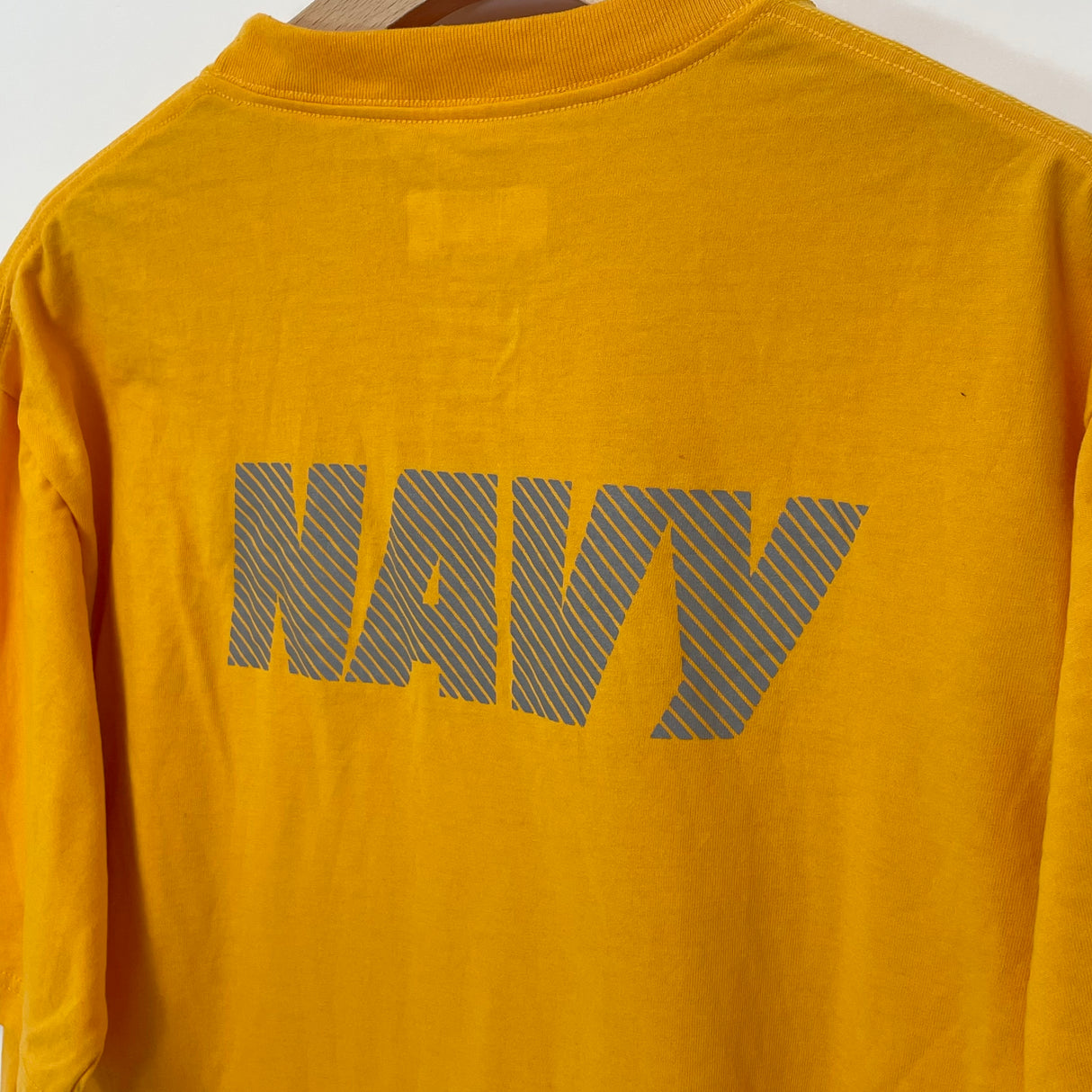 アメリカ海軍 U.S.NAVY イエロー フィジカルトレーニング 半袖Tシャツ【FB-TS-ML0005B-】