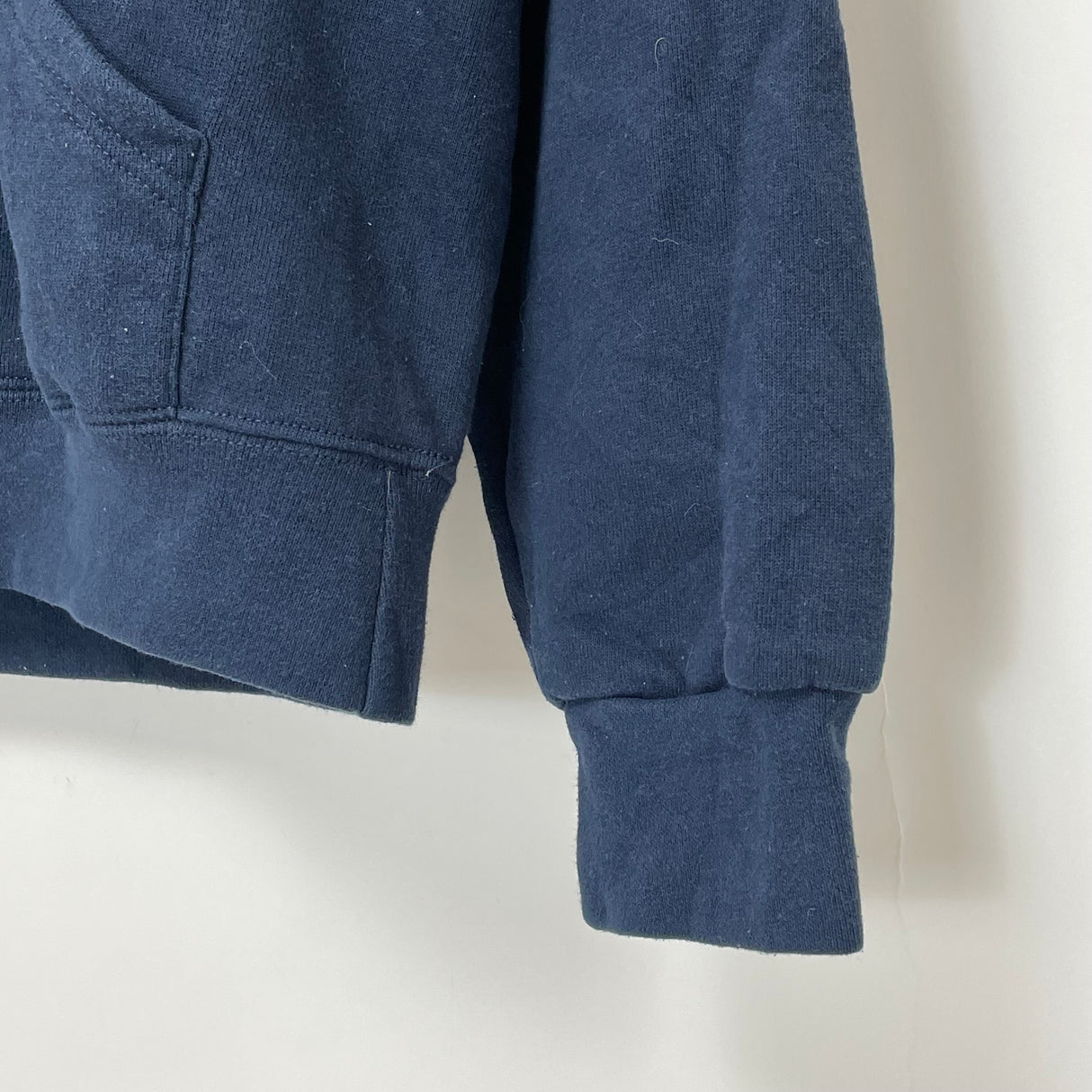 【美品】アメリカ海軍 U.S.NAVY ネイビー フードスウェットシャツ シルバーレター【FB-SS-0025A=】