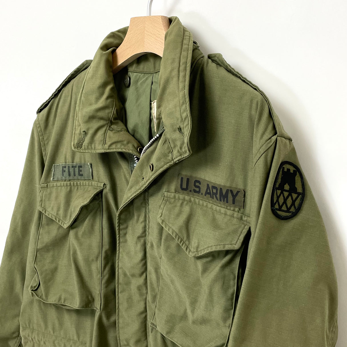 【2nd モデル】アメリカ軍 OD M-65 フィールドジャケット ワッペン付 USED A5UVBW