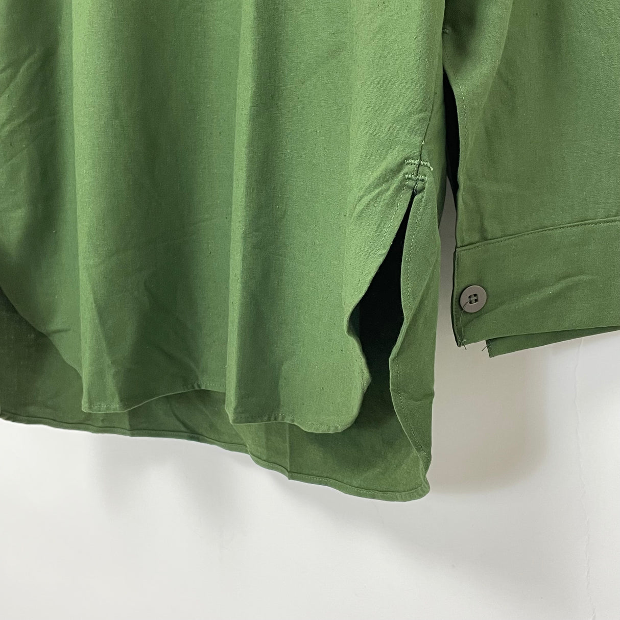 【新品】スウェーデン軍 OD M-55 プルオーバーシャツ【FB-SH-ML0004S-】