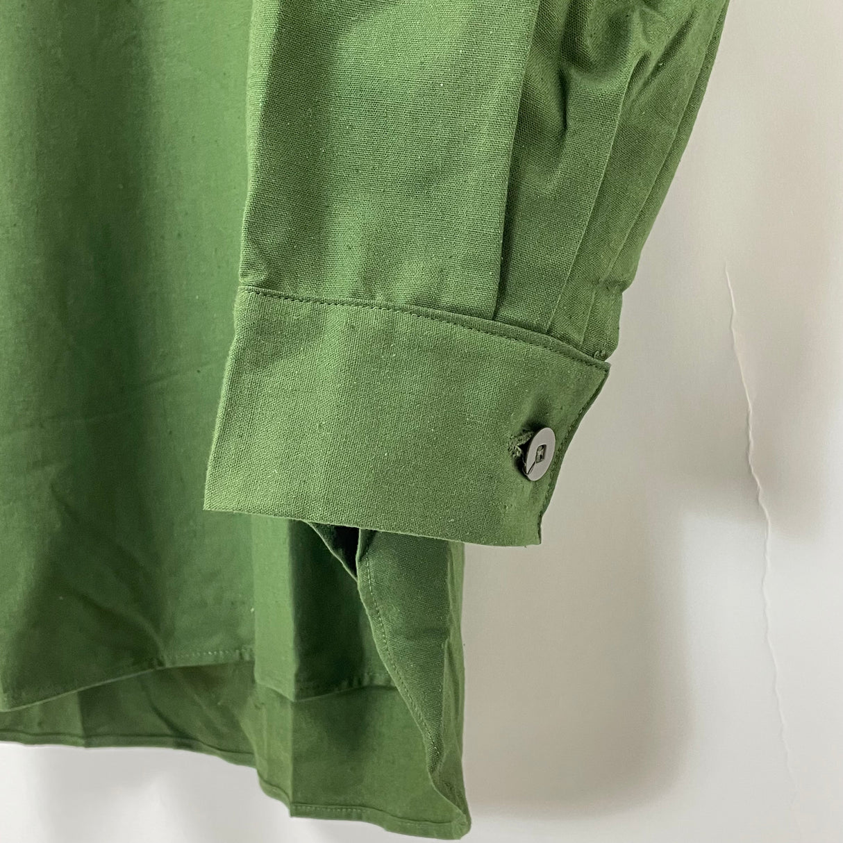 【新品】スウェーデン軍 OD M-55 プルオーバーシャツ【FB-SH-ML0004S-】