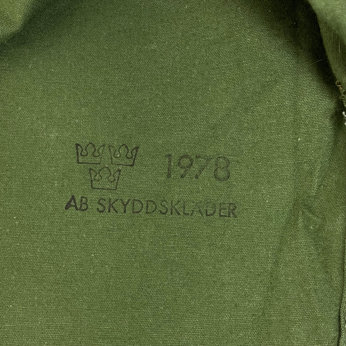 【新品】スウェーデン軍 OD M-55 プルオーバーシャツ【FB-SH-ML0004S-】