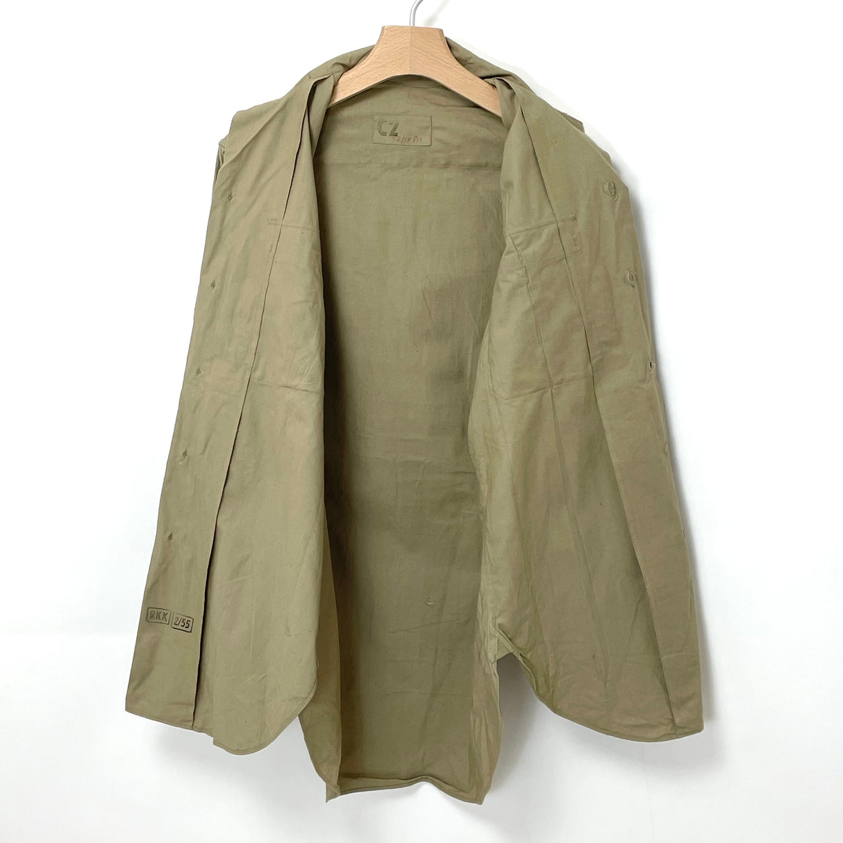 【美品】フランス軍 カーキ ヴィンテージ M-47 チノシャツ【FB-SH-ML0003A-】