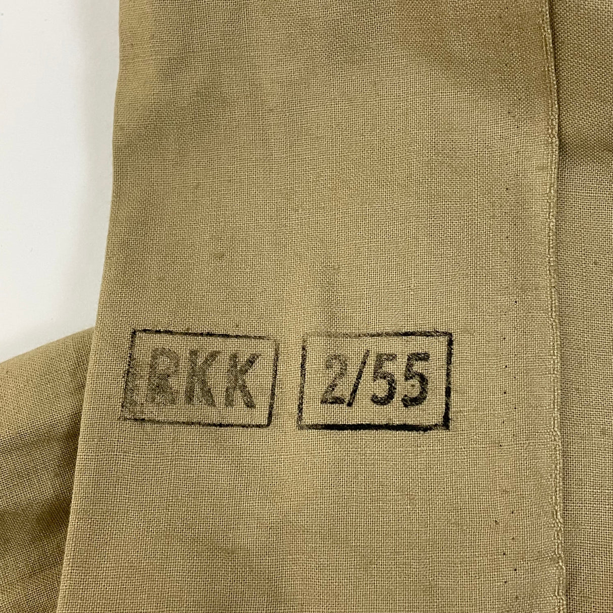 【美品】フランス軍 カーキ ヴィンテージ M-47 チノシャツ【FB-SH-ML0003A-】